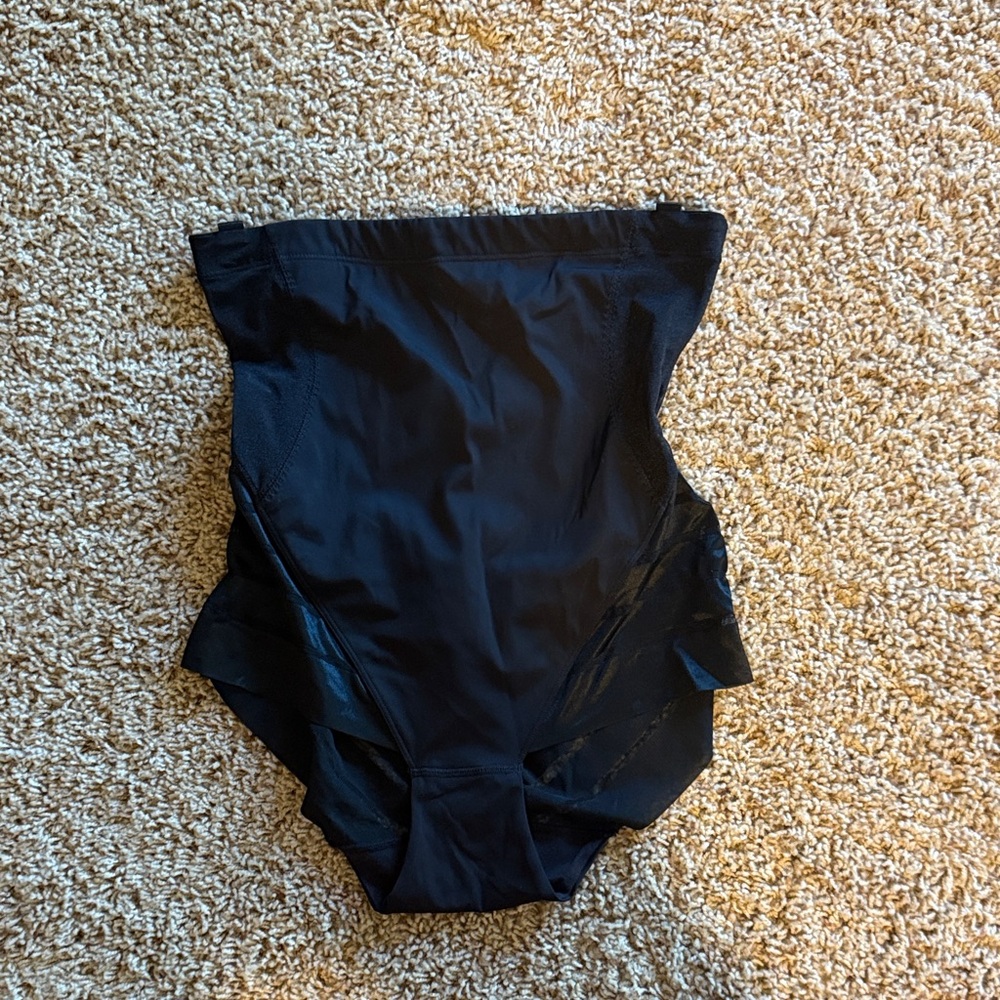 Black High-Waisted Shapewear